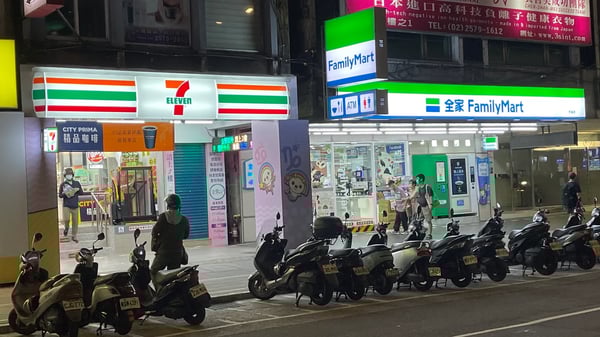 131 萬長者受惠：80歲免評新政引爆 NT$630 億消費市場，台灣零售業 AI 轉型最後機會